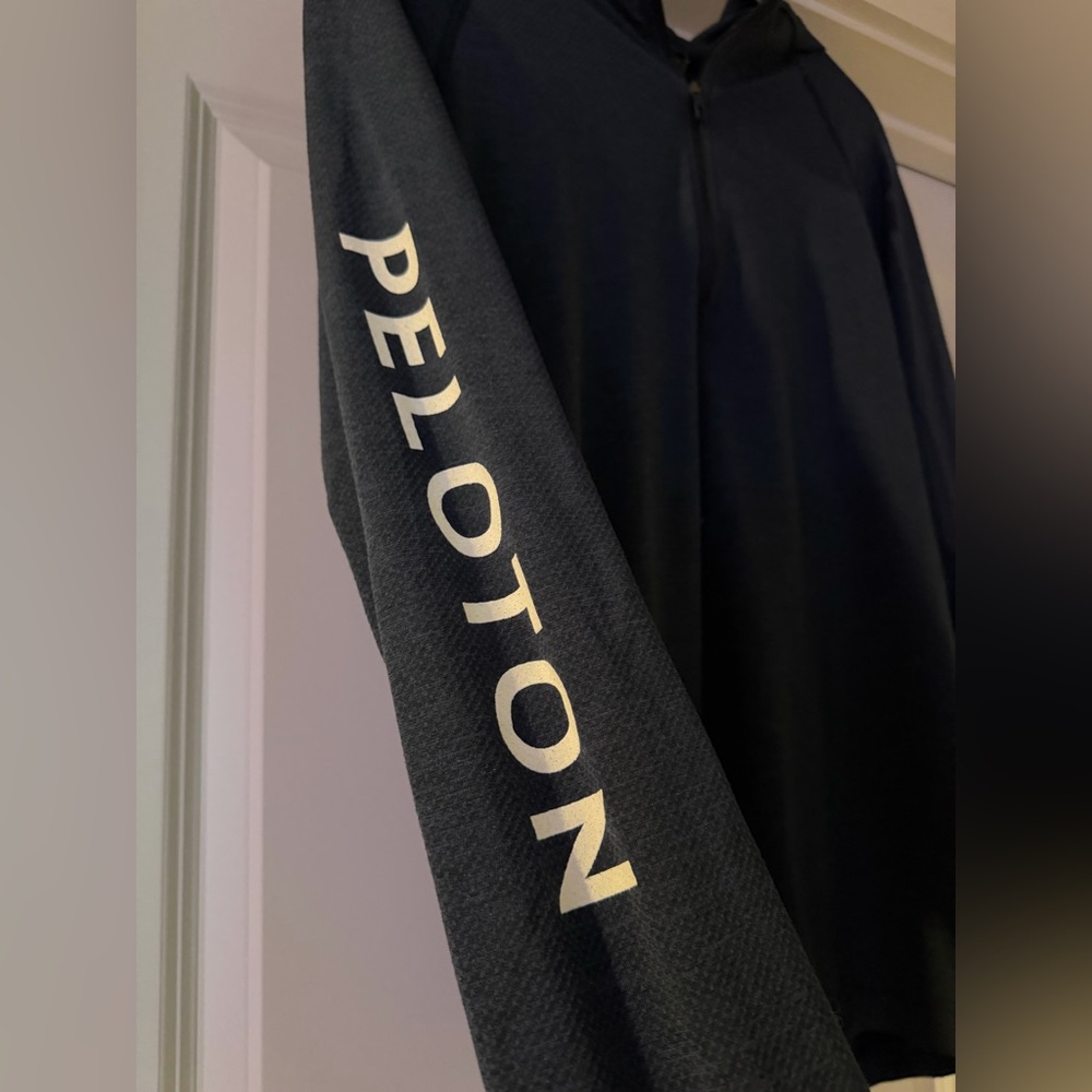 Lululemon Men’s Peloton Navy Quarter-Zip Performance Long Sleeve Activewear Med - Picture 6 of 6